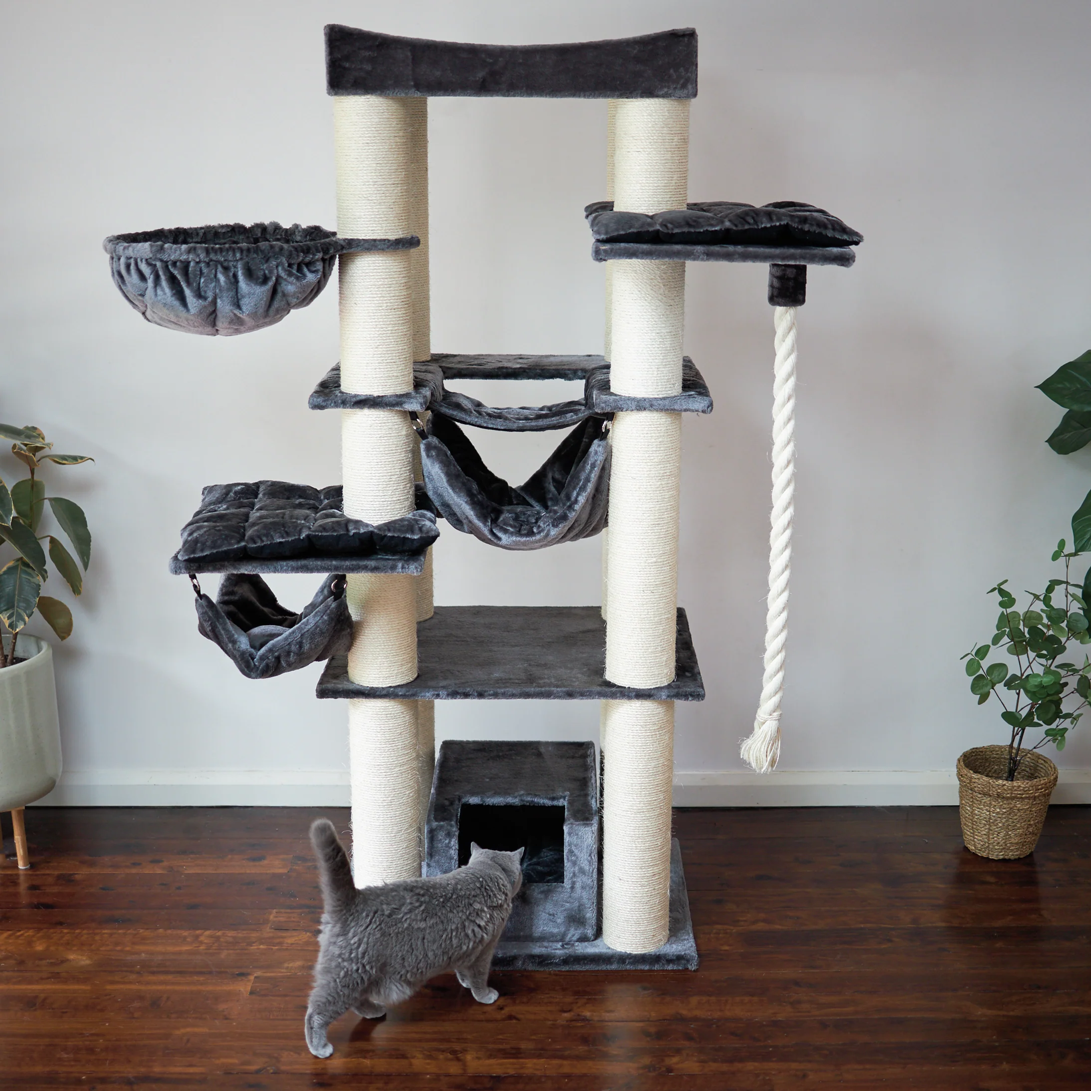 Kitty Tower Playground - Image 12