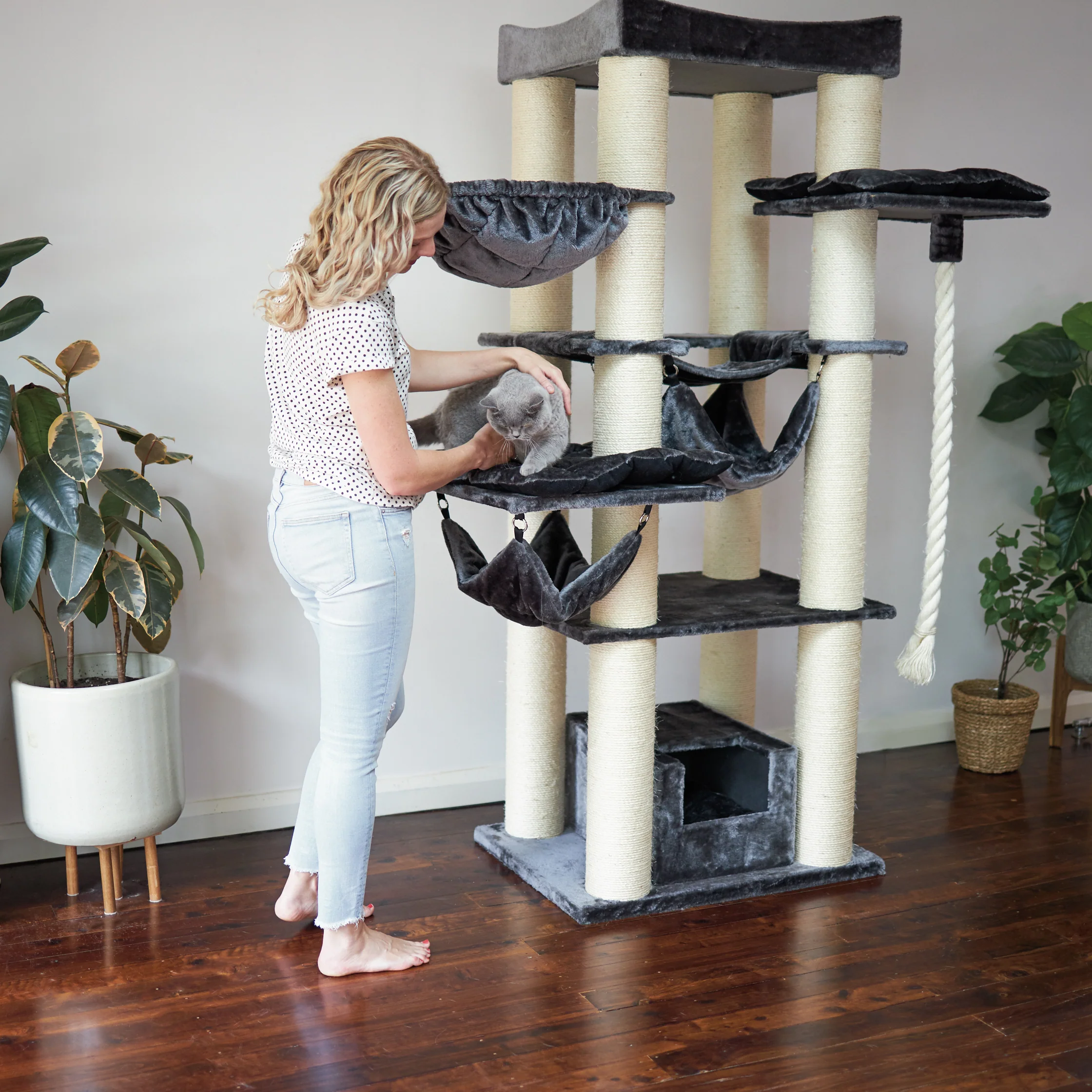 Kitty Tower Playground - Image 2