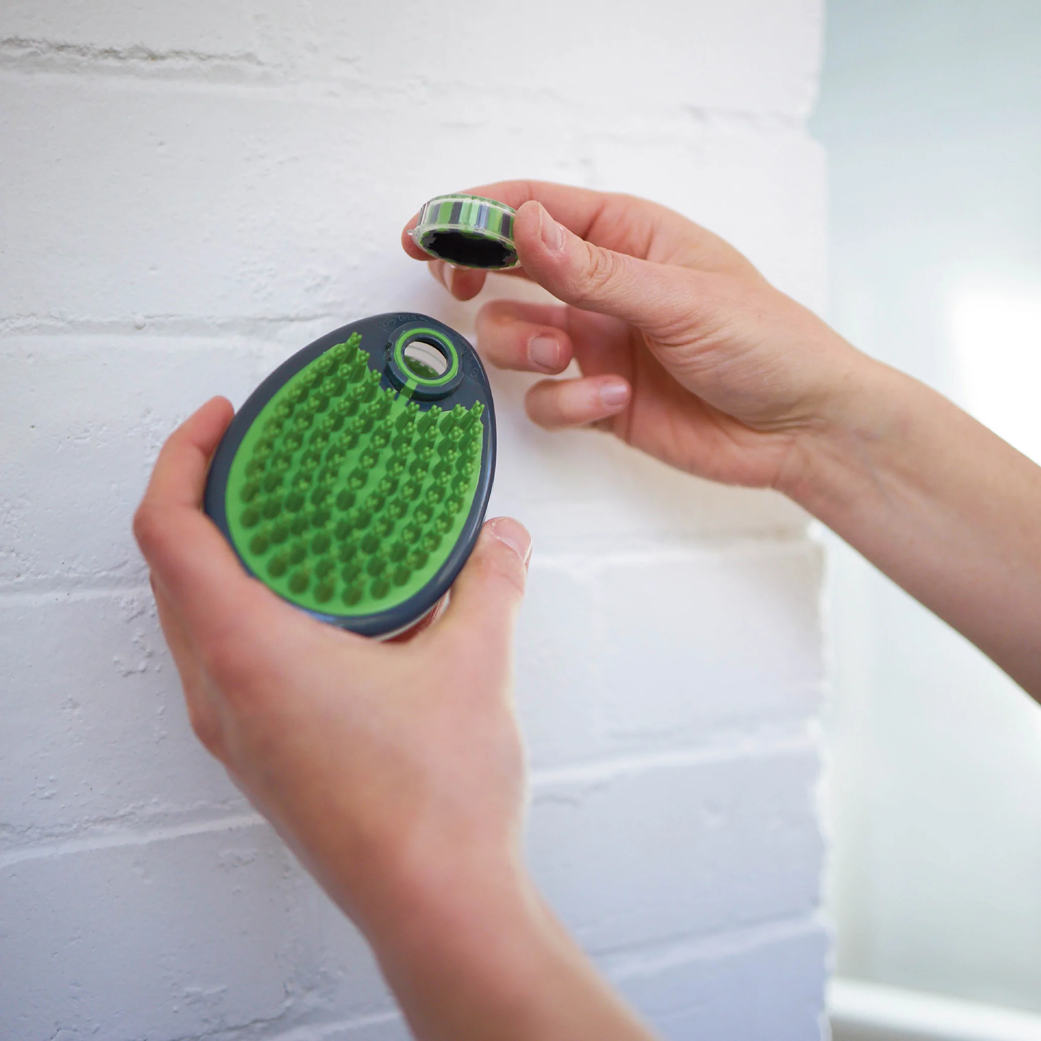 Shampoo Brush - Image 5